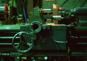 大型から小型までパイプ車庫を販売しています